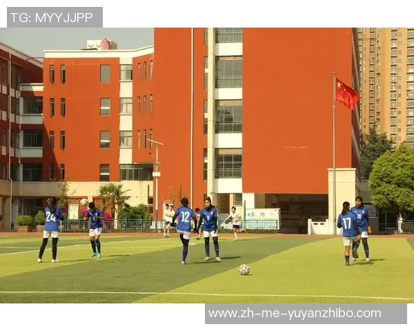 范少林足球的幽默与智慧如何在绿茵场上交织成传奇故事 范少林足球的幽默与智慧如何在绿茵场上交织成传奇故事