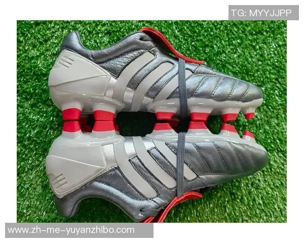 足球鞋实拍展示多款热门型号细节与穿着体验分享 足球鞋实拍展示多款热门型号细节与穿着体验分享